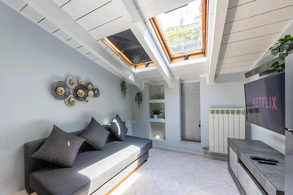 300 M From Metro M3-Netflix-Wi-Fi Apartment Milan