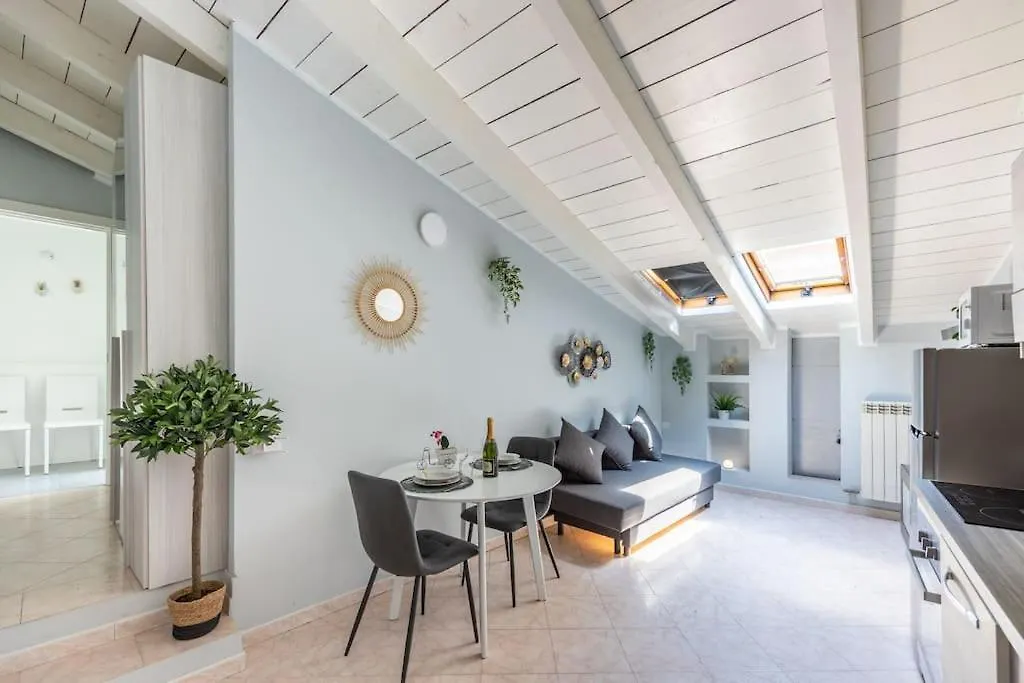 300 M From Metro M3-Netflix-Wi-Fi Apartment Milan Italy